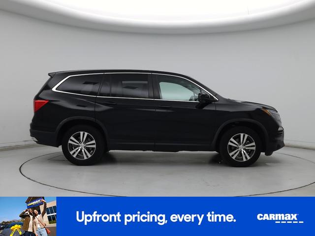 Photo of 2017 Black Honda Pilot