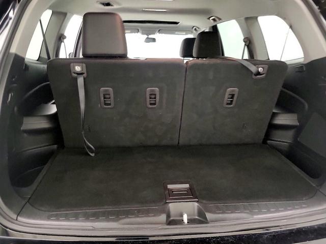 Photo of 2017 Black Honda Pilot