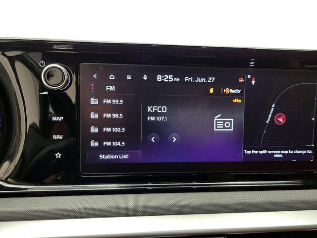Photo of 2023 White Kia K5