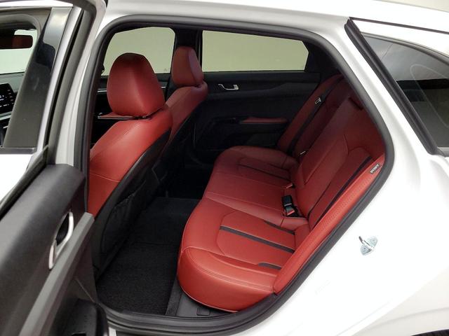 Photo of 2023 White Kia K5