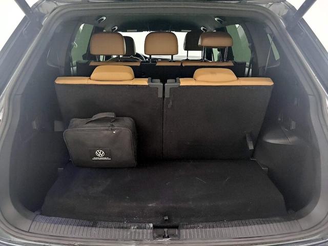 Photo of 2022 Gray Volkswagen Tiguan