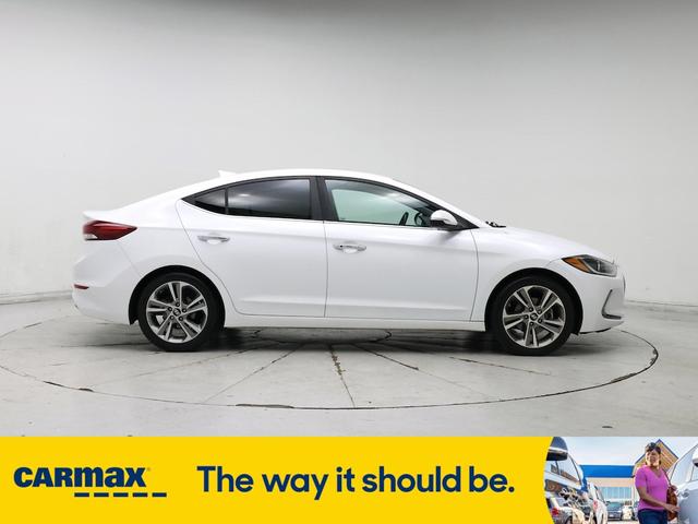 Photo of 2017 White Hyundai ELANTRA