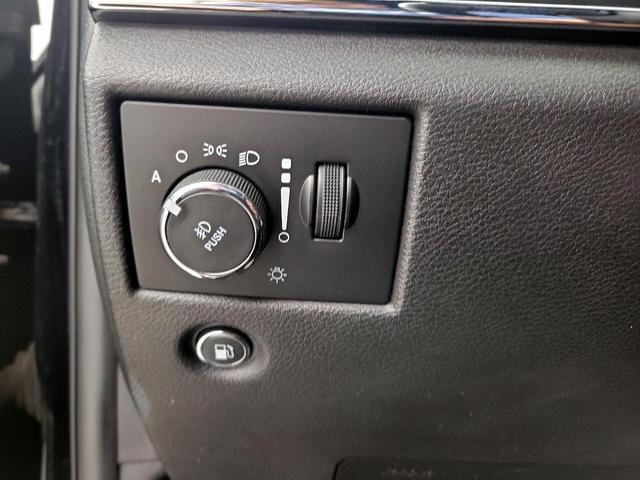 Photo of 2019 Black Jeep Grand Cherokee