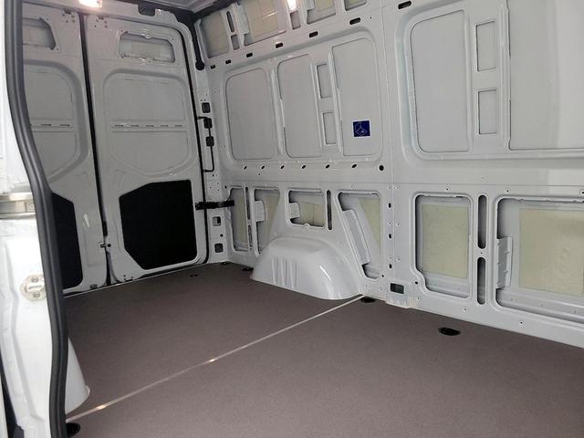 Photo of 2025 White Mercedes-Benz Sprinter 2500