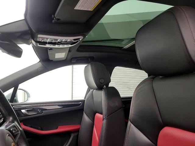 Photo of 2021 Gray Porsche Macan