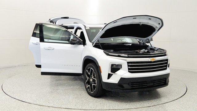 Photo of 2026 Polar White Chevrolet Traverse