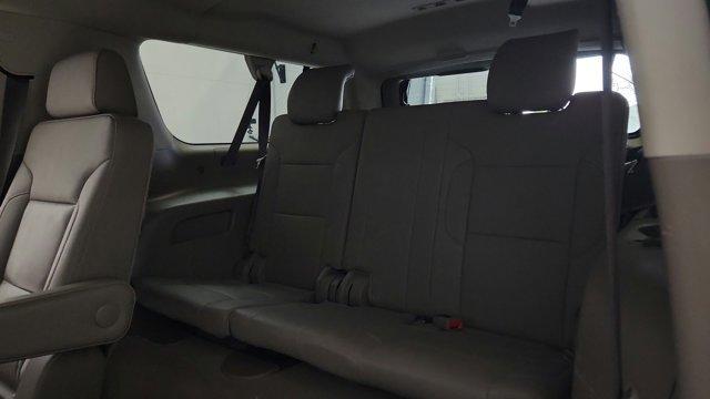 Photo of 2019 Iridescent Pearl Tricoat Chevrolet Suburban