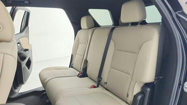Photo of 2023 Mosaic Black Metallic Chevrolet Traverse
