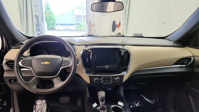 Photo of 2023 Mosaic Black Metallic Chevrolet Traverse