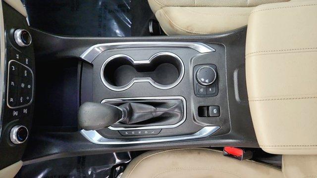 Photo of 2023 Mosaic Black Metallic Chevrolet Traverse