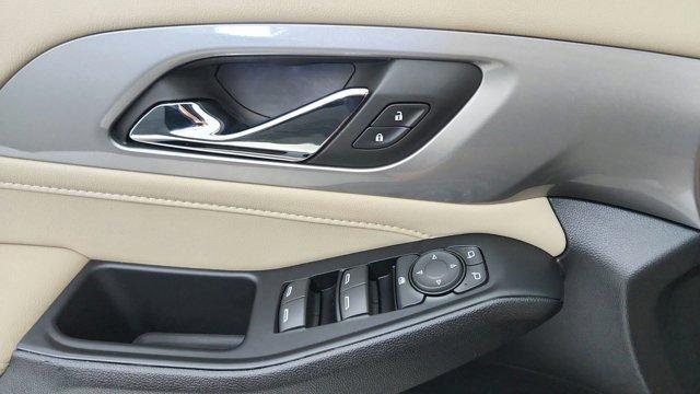 Photo of 2023 Mosaic Black Metallic Chevrolet Traverse