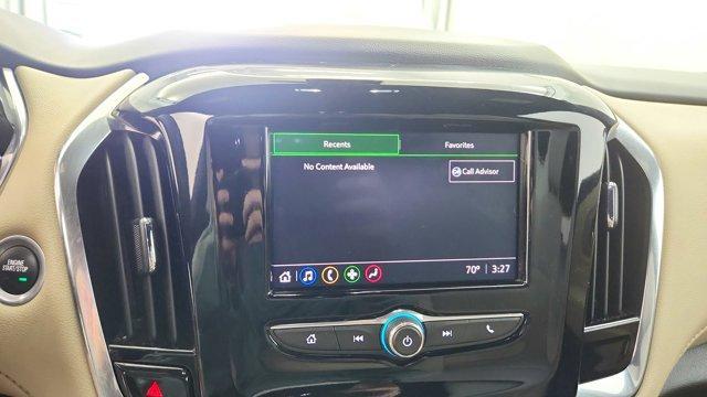 Photo of 2023 Mosaic Black Metallic Chevrolet Traverse