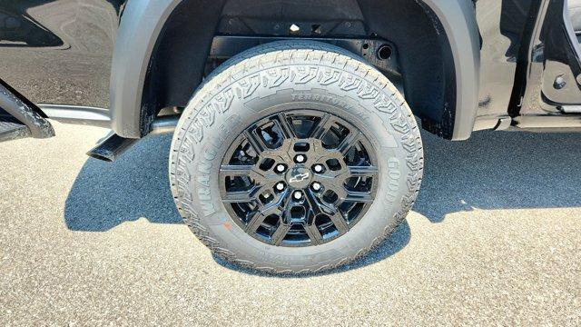 Photo of 2026 Black Chevrolet Colorado