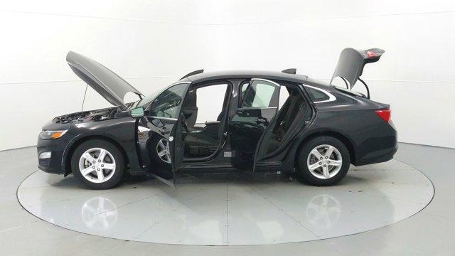 Photo of 2020 Mosaic Black Metallic Chevrolet Malibu