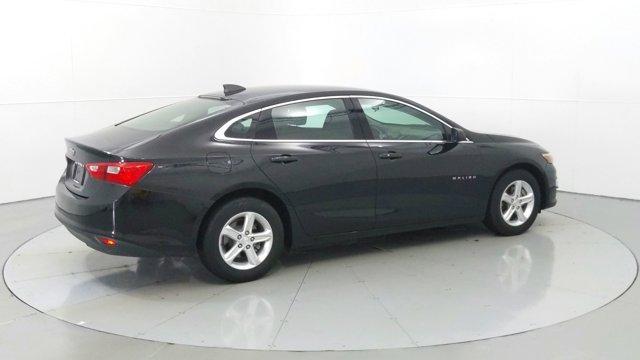 Photo of 2020 Mosaic Black Metallic Chevrolet Malibu
