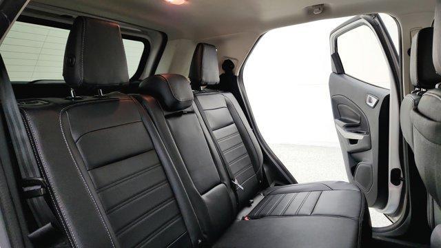 Photo of 2022 White Platinum Clearcoat Metallic Ford EcoSport