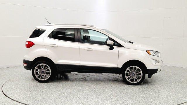 Photo of 2022 White Platinum Clearcoat Metallic Ford EcoSport