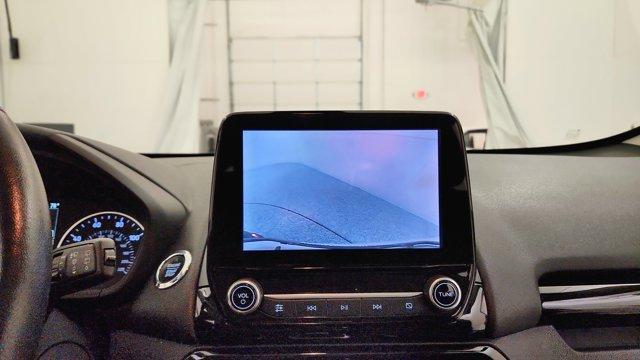 Photo of 2022 White Platinum Clearcoat Metallic Ford EcoSport