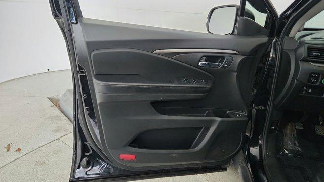 Photo of 2021 Crystal Black Pearl Honda Pilot
