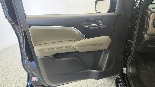 Photo of 2026 Black Chevrolet Colorado