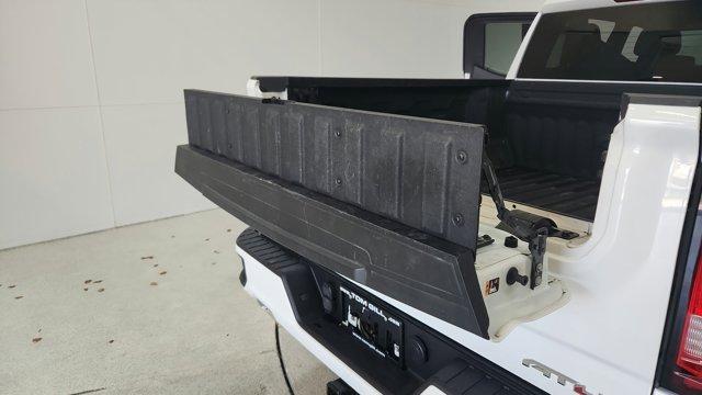 Photo of 2021 Summit White GMC Sierra 1500