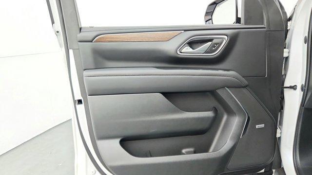 Photo of 2022 Iridescent Pearl Tricoat Chevrolet Tahoe
