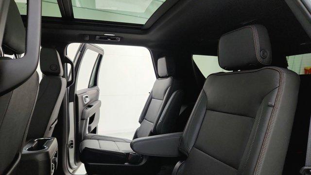 Photo of 2022 Iridescent Pearl Tricoat Chevrolet Tahoe