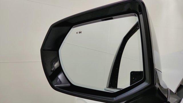 Photo of 2022 Iridescent Pearl Tricoat Chevrolet Tahoe