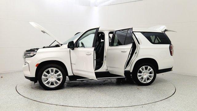 Photo of 2022 Iridescent Pearl Tricoat Chevrolet Tahoe