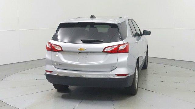 Photo of 2019 Silver Ice Metallic Chevrolet Equinox