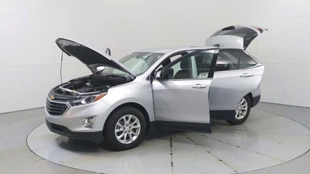 Photo of 2019 Silver Ice Metallic Chevrolet Equinox