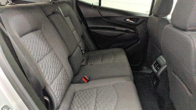 Photo of 2019 Silver Ice Metallic Chevrolet Equinox