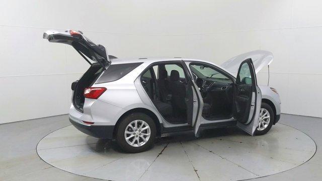 Photo of 2019 Silver Ice Metallic Chevrolet Equinox