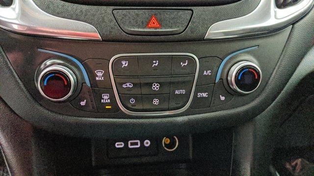 Photo of 2019 Silver Ice Metallic Chevrolet Equinox