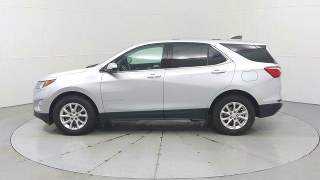 Photo of 2019 Silver Ice Metallic Chevrolet Equinox