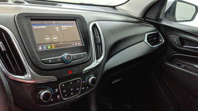 Photo of 2019 Silver Ice Metallic Chevrolet Equinox