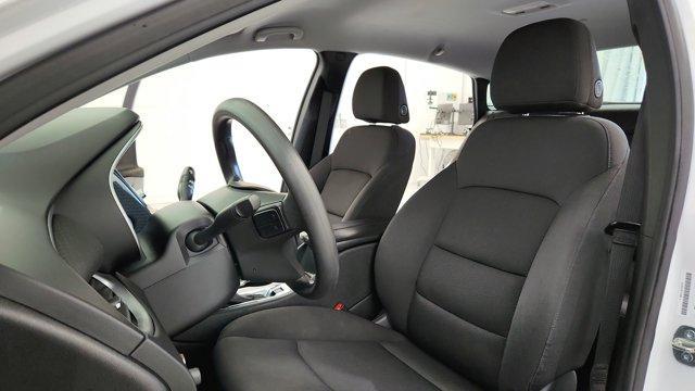 Photo of 2023 Summit White Chevrolet Malibu