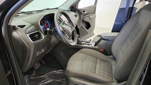 Photo of 2023 Mosaic Black Metallic Chevrolet Equinox