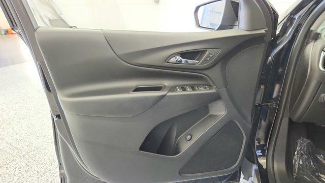 Photo of 2023 Mosaic Black Metallic Chevrolet Equinox