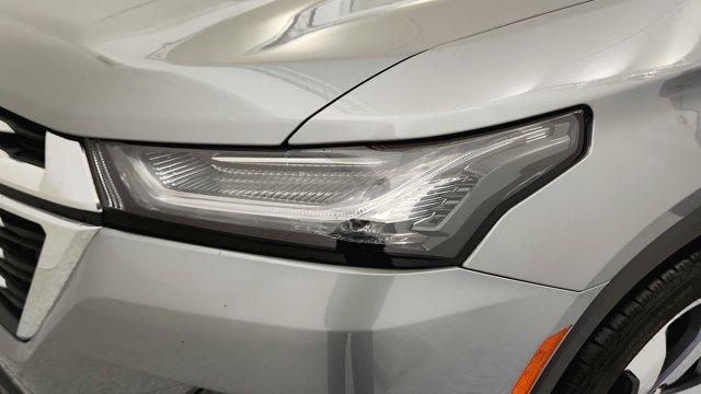 Photo of 2023 Sterling Gray Metallic Chevrolet Traverse