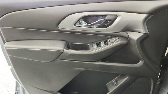 Photo of 2023 Sterling Gray Metallic Chevrolet Traverse