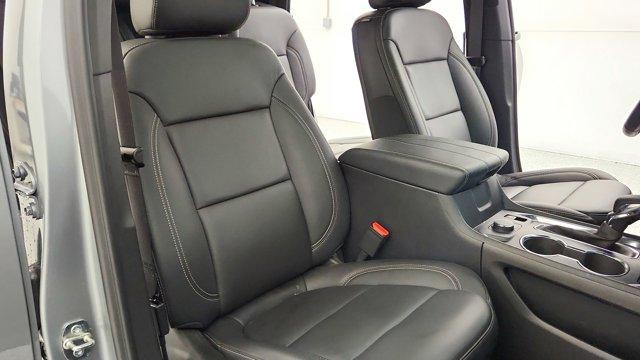 Photo of 2023 Sterling Gray Metallic Chevrolet Traverse