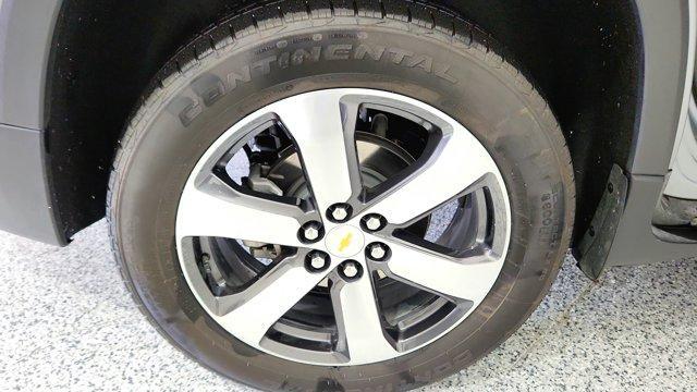 Photo of 2023 Sterling Gray Metallic Chevrolet Traverse