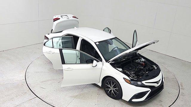 Photo of 2021 Ice Edge / Midnight Black Metallic Toyota Camry