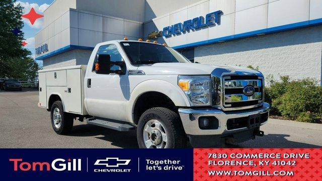 Photo of 2016 Oxford White Ford F-350