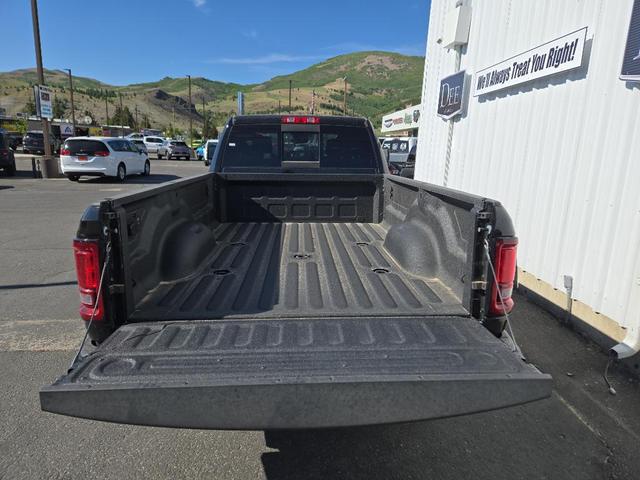 Photo of 2025 Diamond Black Crystal Pearlcoat RAM 2500