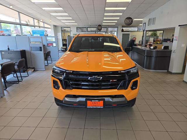 Photo of 2026 Sunrise Orange Chevrolet Colorado