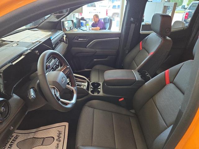 Photo of 2026 Sunrise Orange Chevrolet Colorado