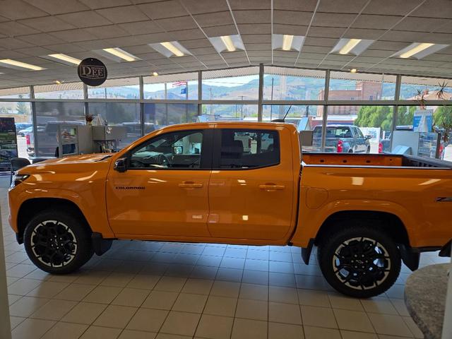Photo of 2026 Sunrise Orange Chevrolet Colorado