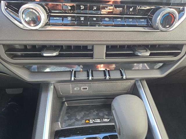 Photo of 2026 Radiant Red Tintcoat Chevrolet Colorado